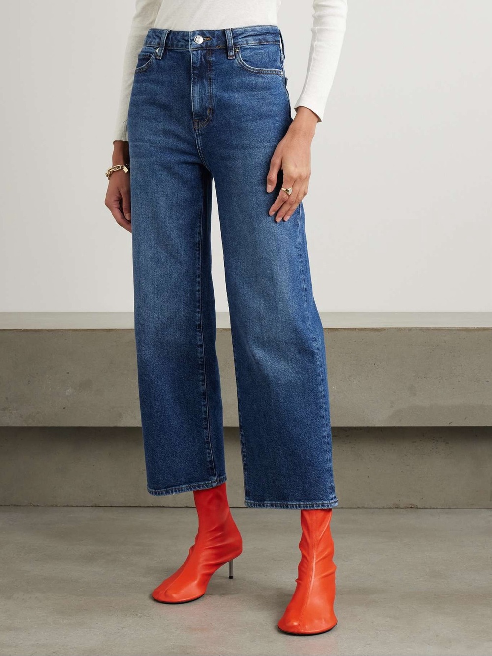 FRAME The Wide High-Rise Jean in Dark Denim size 31